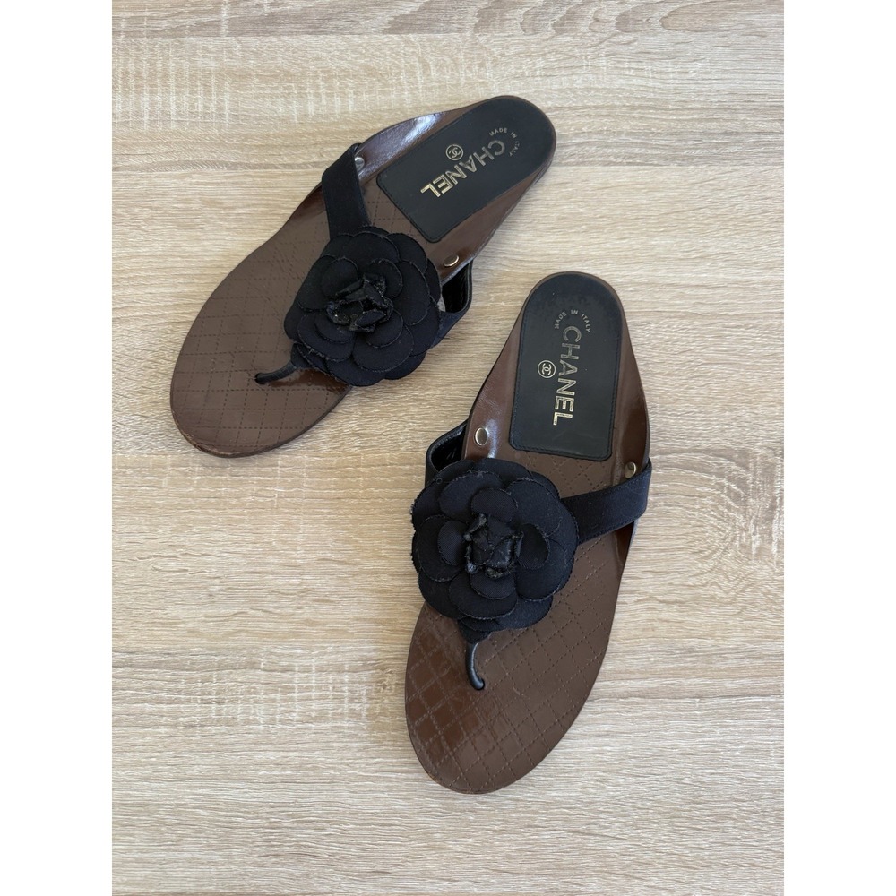 CHANEL Camellia Flower Black Thong Sandals Sz 11